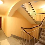 Apartment Classe 4 Personnes Face Aux Thermes, Avec Coin Nuit Le Mont-Dore