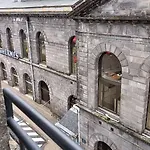 Classe 4 Personnes Face Aux Thermes, Avec Coin Nuit Apartment