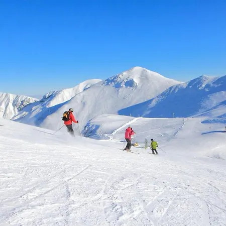 Classe 4 Personnes Face Aux Thermes, Avec Coin Nuit Appartement