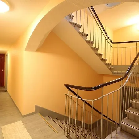 Apartment Classe 4 Personnes Face Aux Thermes, Avec Coin Nuit Le Mont-Dore